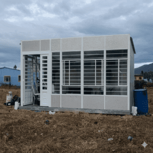 Sistema constructivo sostenible tipo placa en plástico reciclado